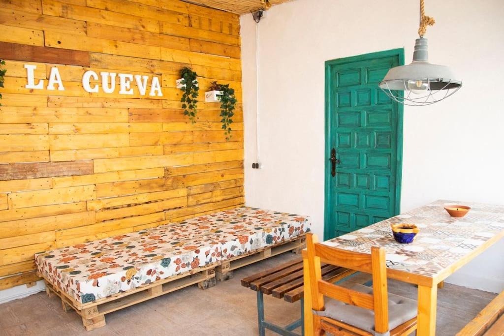 Apartamento Con Terraza Y Barbacoa 帕特纳 外观 照片