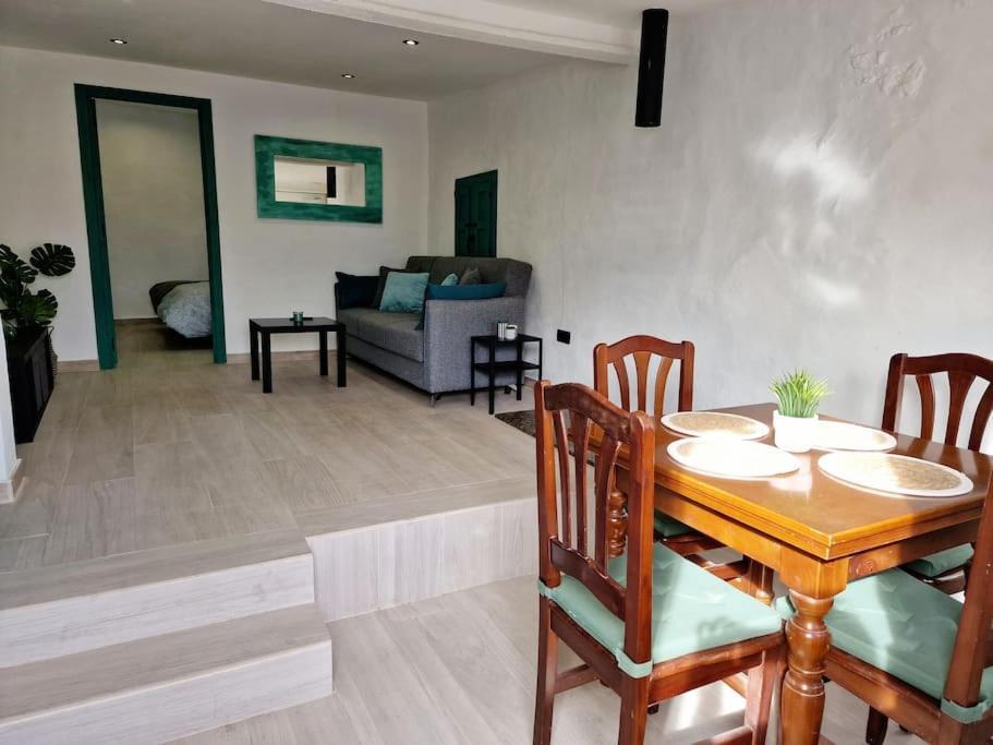 Apartamento Con Terraza Y Barbacoa 帕特纳 外观 照片